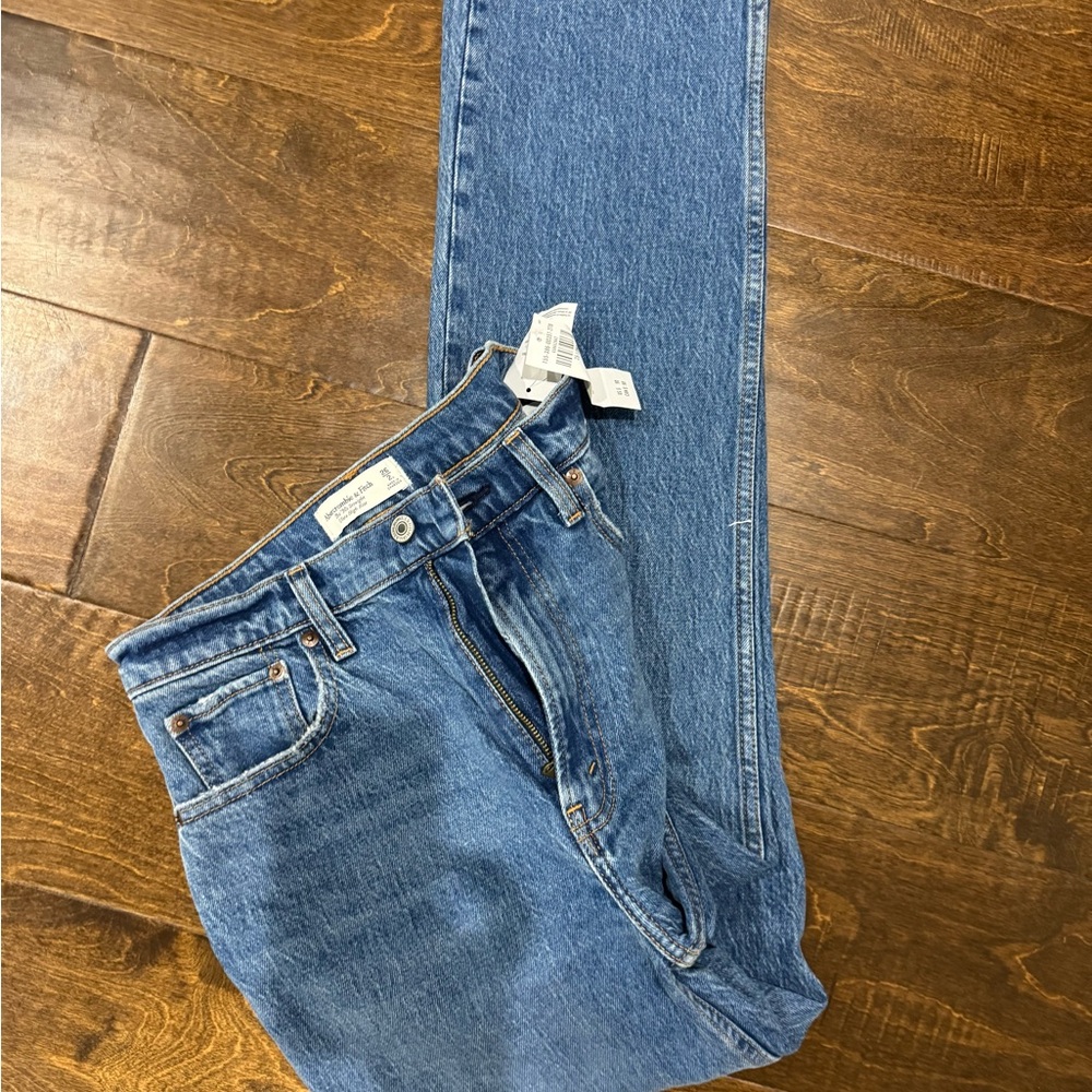 Abercrombie & Fitch ulta high rise straight jean long
